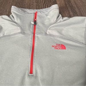 The North Face Men’s 1/4 Zip Pullover - L
